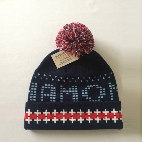 Kulich s lemem, vypleteným logem a bambulí